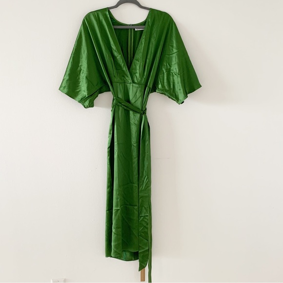 NWT Reformation Hedi Silk Dress in Palm Green - Picture 4 of 12